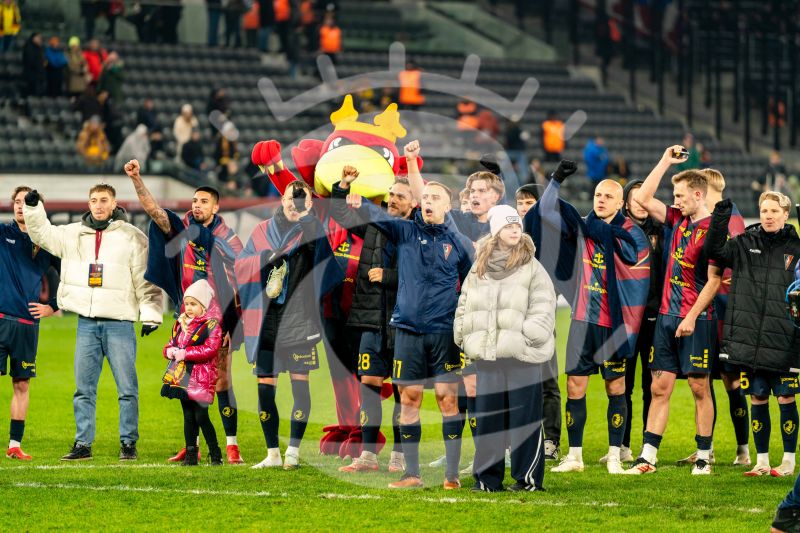 Piłka Nożna: PKO BP EKSTRAKLASA. POGON SZCZECIN - GORNIK ZABRZE. - Agencja Fotograficzna
